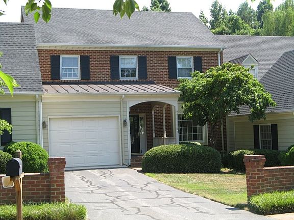 3rd image of 103 Bennington Dr