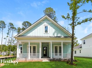 126 Pecan Dr, Summerville, SC 29483