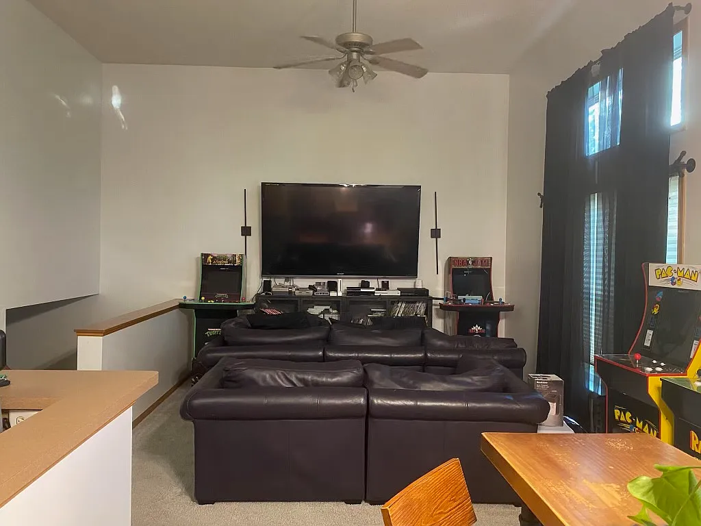 3 bed, 1596 sqft, $2,250 — Photo 3