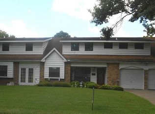 2602 Meadow Ln, La Marque, TX 77568