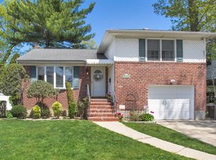 277 E Beverly Pkwy, Valley Stream, NY 11580