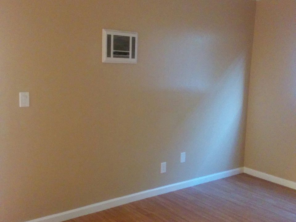 1st image of 4038 48th St APT 7