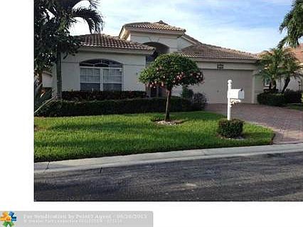 1st image of 5808 Royal Club Dr