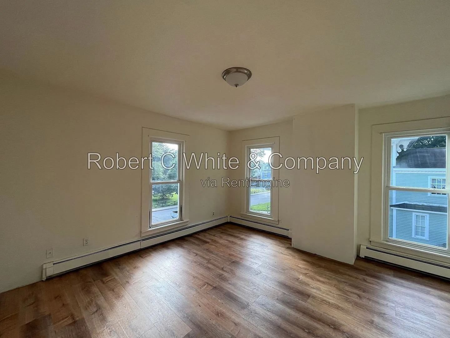 2 bed, 1.0 bath, 3131 sqft, $1,640 — Photo 4