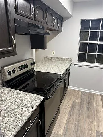 2 bed, 1.5 bath, 850 sqft, $1,050 — Photo 4