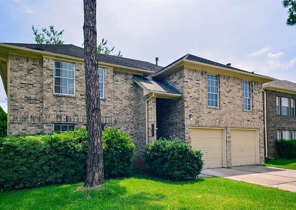 1st image of 16427 Elmwood Point Ln