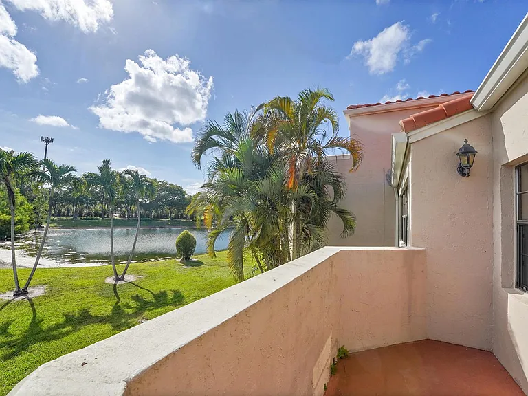 6654 Villa Sonrisa Dr #421 — Photo 23