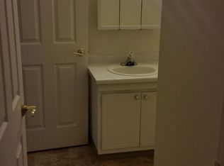 300 Terrace Dr APT 69, Flushing, MI 48433