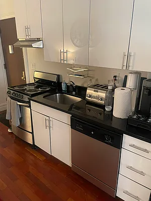 Rented by MOTION New York | media 8