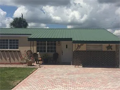 3 bed, 1217 sqft, $2,550 — Photo 3