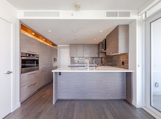 7468 Lansdowne Rd #902, Richmond, BC