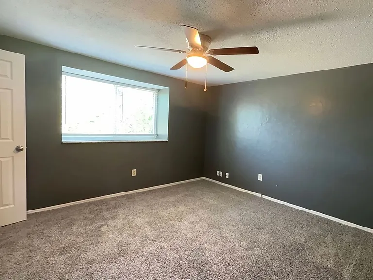 2614 Elwood Dr — Photo 27