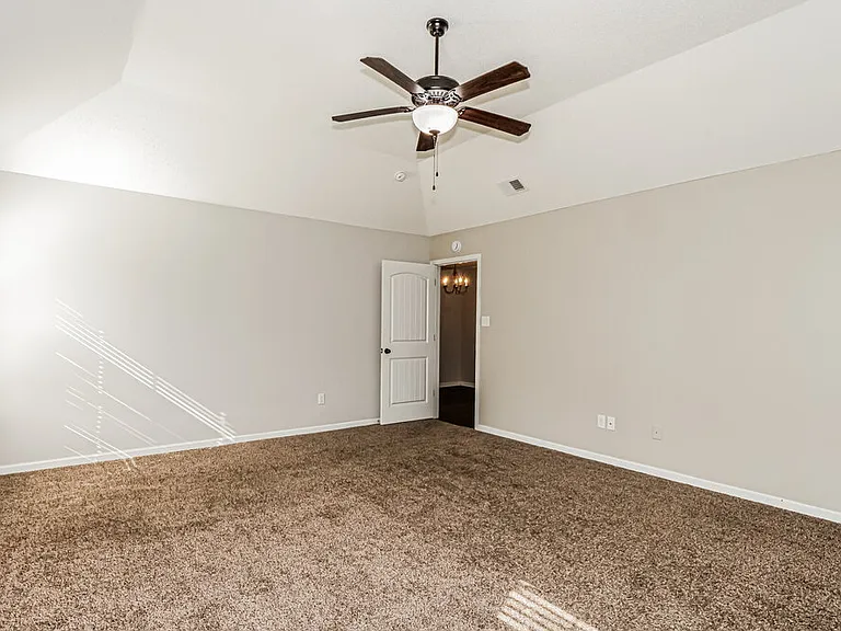 9439 Darren Cir S — Photo 9