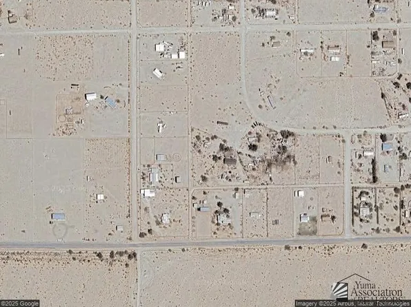 13810 S Cecil Cir, Wellton, AZ 85356