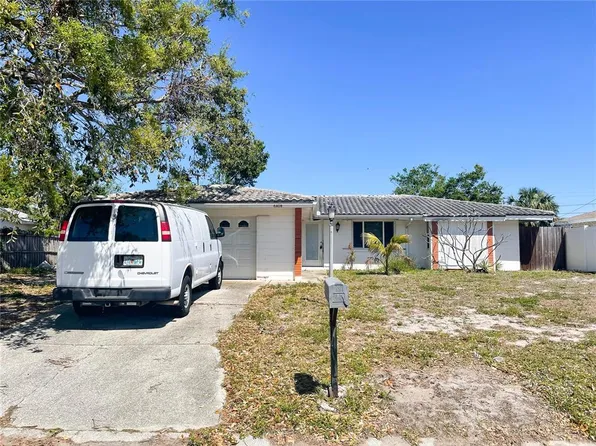 6408 2nd Ave W, Bradenton, FL 34209
