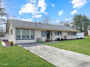 2315 Larkspur Dr, Johnson City, TN 37604