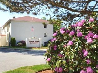 120 Fellsview Ter APT 125, Stoneham, MA 02180