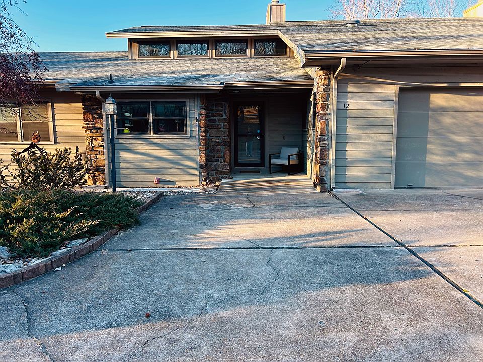 1st image of 12 Wedgewood Dr #12