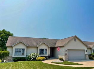 501 W Wayfarer Ct, Appleton, WI 54913