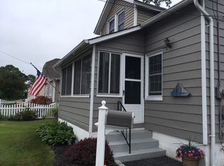 12 Andrew Ave, Islip Terrace, NY 11752