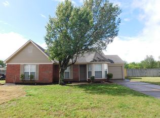10153 Oak Leaf Dr, Olive Branch, MS 38654