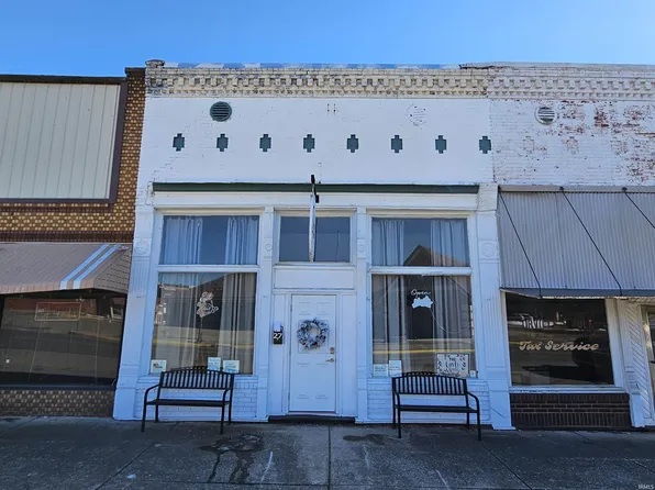 27 S Commercial St, Worthington, IN 47471