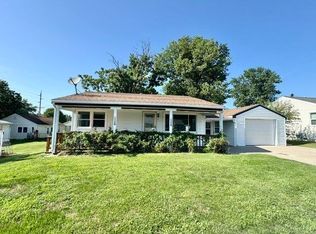 1 Jacqueline Dr, Muscatine, IA 52761