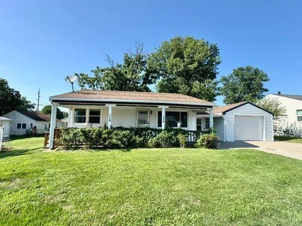 1 Jacqueline Dr, Muscatine, IA 52761