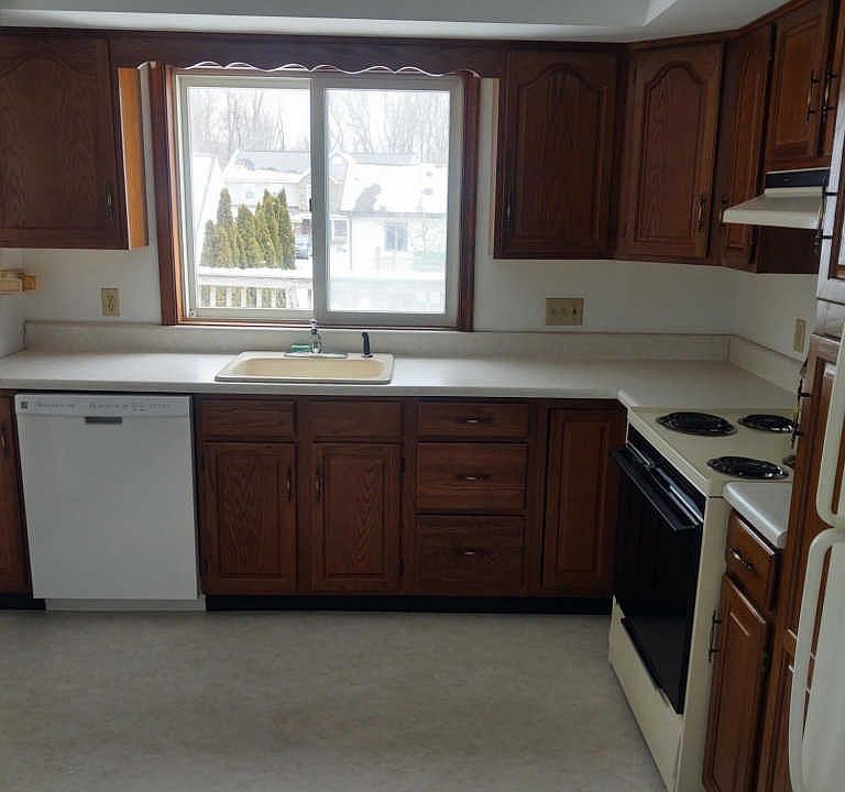1st image of 108 Mary Ann St