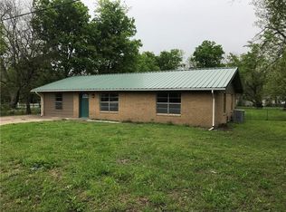 609 NW 5th St, Kerens, TX 75144