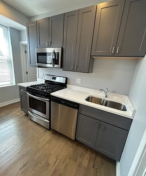 3210 S May St #2F — Photo 3