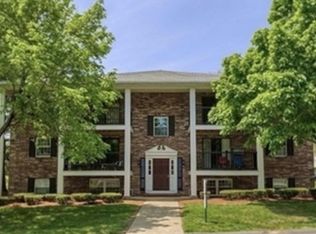 12 Walker Rd APT 1, North Andover, MA 01845