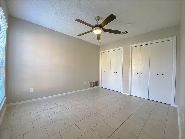 11908 Sunhillow Bnd #B — Photo 18