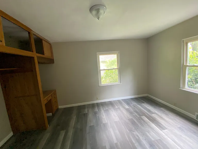 48 Windsor Dr — Photo 10