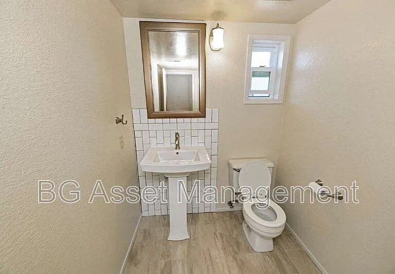 2726 Garrity Ct — Photo 11