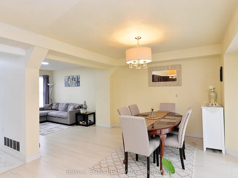 9 Ravenswood Dr — Photo 16