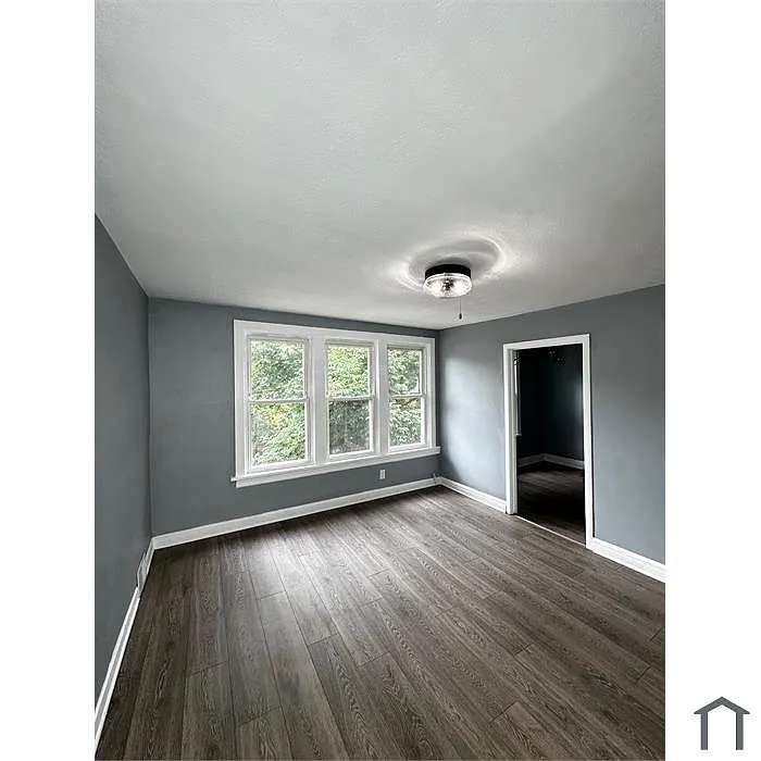 front room - 7828 S Greenwood Ave #2