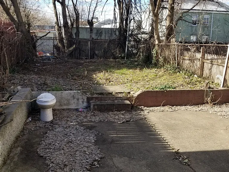 2128 Orthodox St — Photo 15