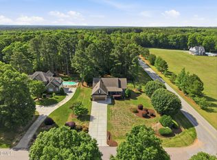 10 Georgetown Woods Dr, Youngsville, NC 27596