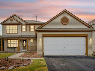 23 Jefferson Ln, Streamwood, IL