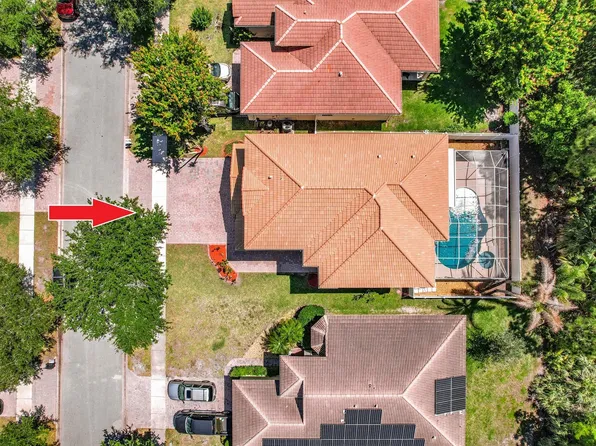 5747 Sunberry Cir, Fort Pierce, FL 34951