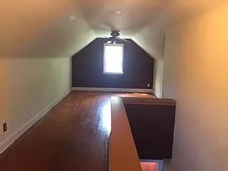 3 bed, 1.5 bath, 1075 sqft, $1,399 — Photo 2