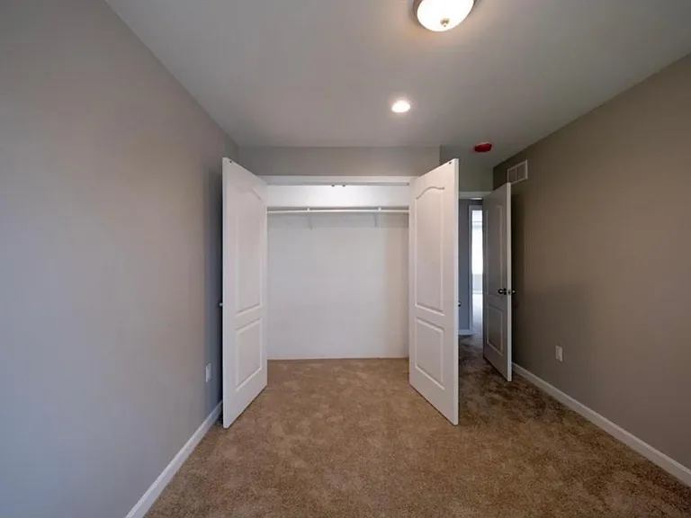 14 Cleveland Ave — Photo 10