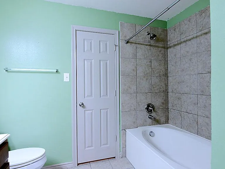 12649 Bay Ave — Photo 26