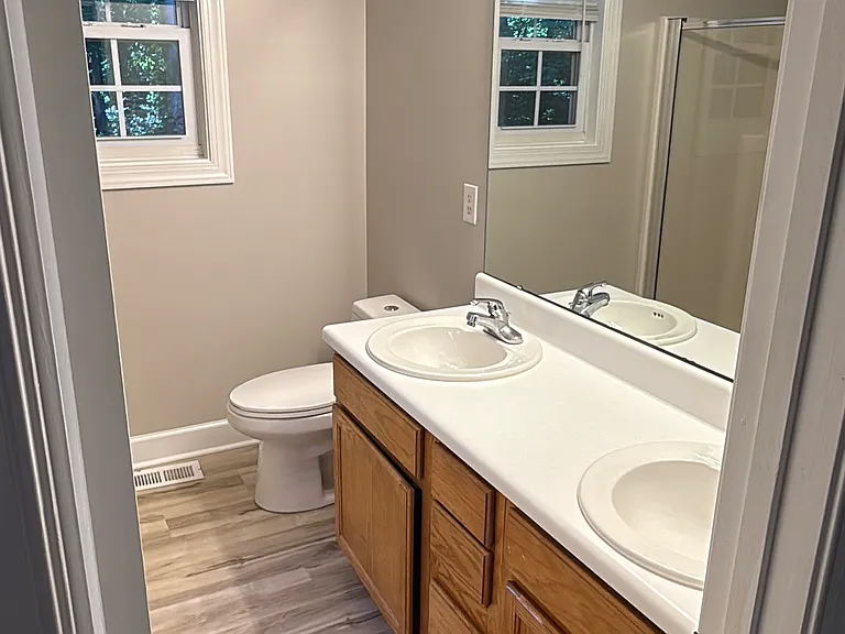 130 Camden Dr — Photo 9