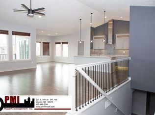 9710 Balkan Ave, Lincoln, NE 68516