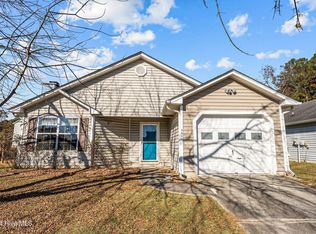 3041 Foxhorn Rd, Jacksonville, NC 28546