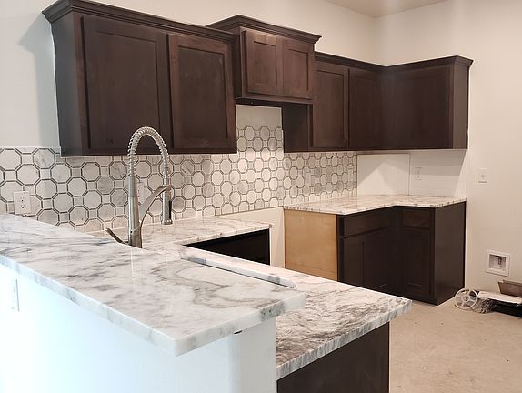 5th image of 3511 W Travis St