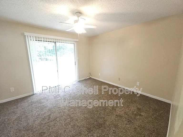 1111 Polk Ave #C — Photo 6