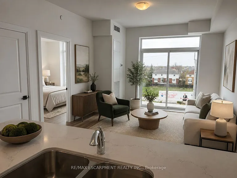 450 Dundas St E #409 — Photo 6